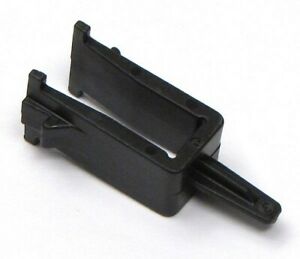 Retainer Fuel Filler Flap