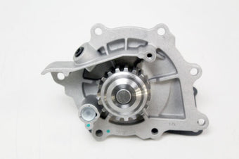 compare product Water Pump 2.2L Td4